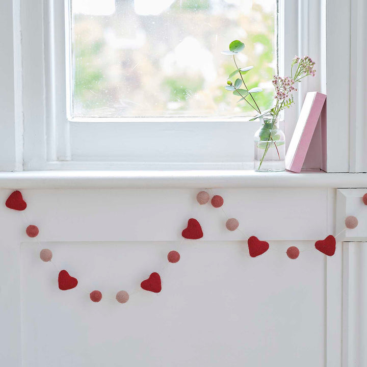 Bunting Felt Heart & Beads Valentine's Decoration