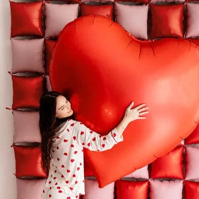 Red XXL Giant Heart Foil Balloon - Valentine's Decorations Foil Balloon Red XXL Heart Foil Balloon